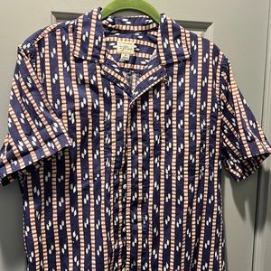 Men’s short sleeve button down